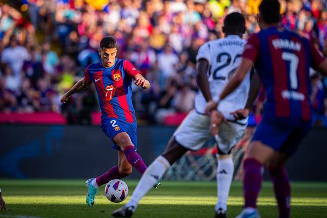 雷速体育下载-AC米兰绝杀巴萨，贝林厄姆高光表现