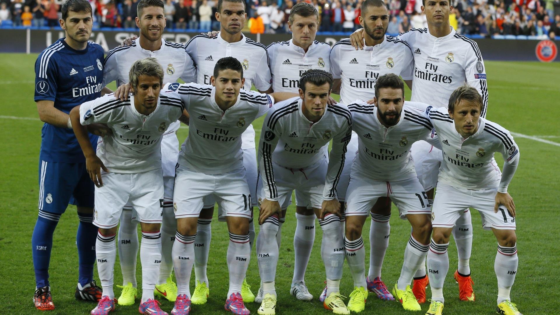 新王加冕之夜，当国王掀翻黄蜂，马克西以关键先生之名照亮未来