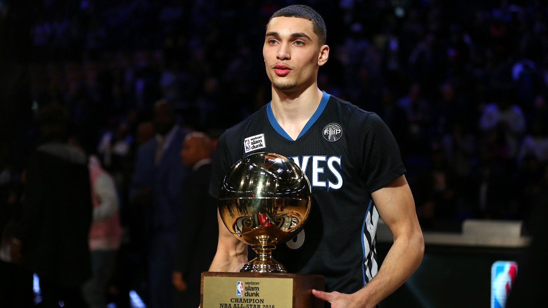 雷速直播-步行者掀翻独行侠，贝恩成为关键先生